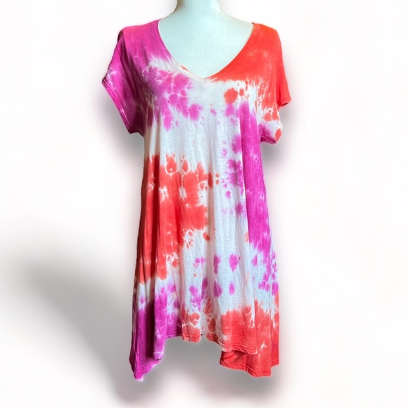 Show Me Your MuMu Tops - MUMU Mellow EUC  red pink and white tie dye shirt.  Size small